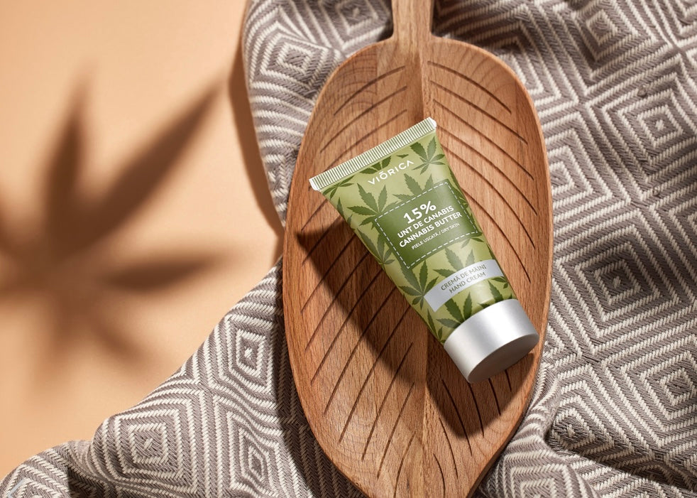 CRÈME POUR LES MAINS 15% DE BEURRE DE CHANVRE