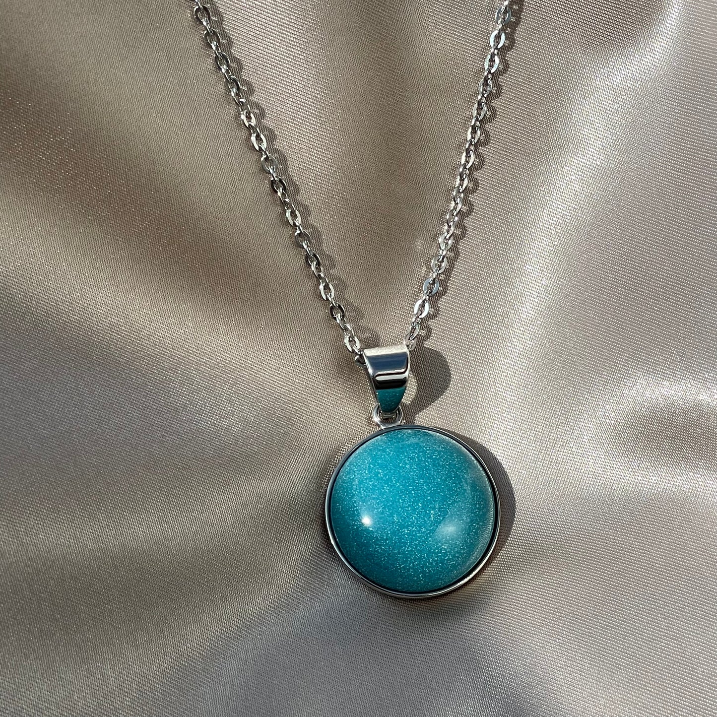 Collier Bora
