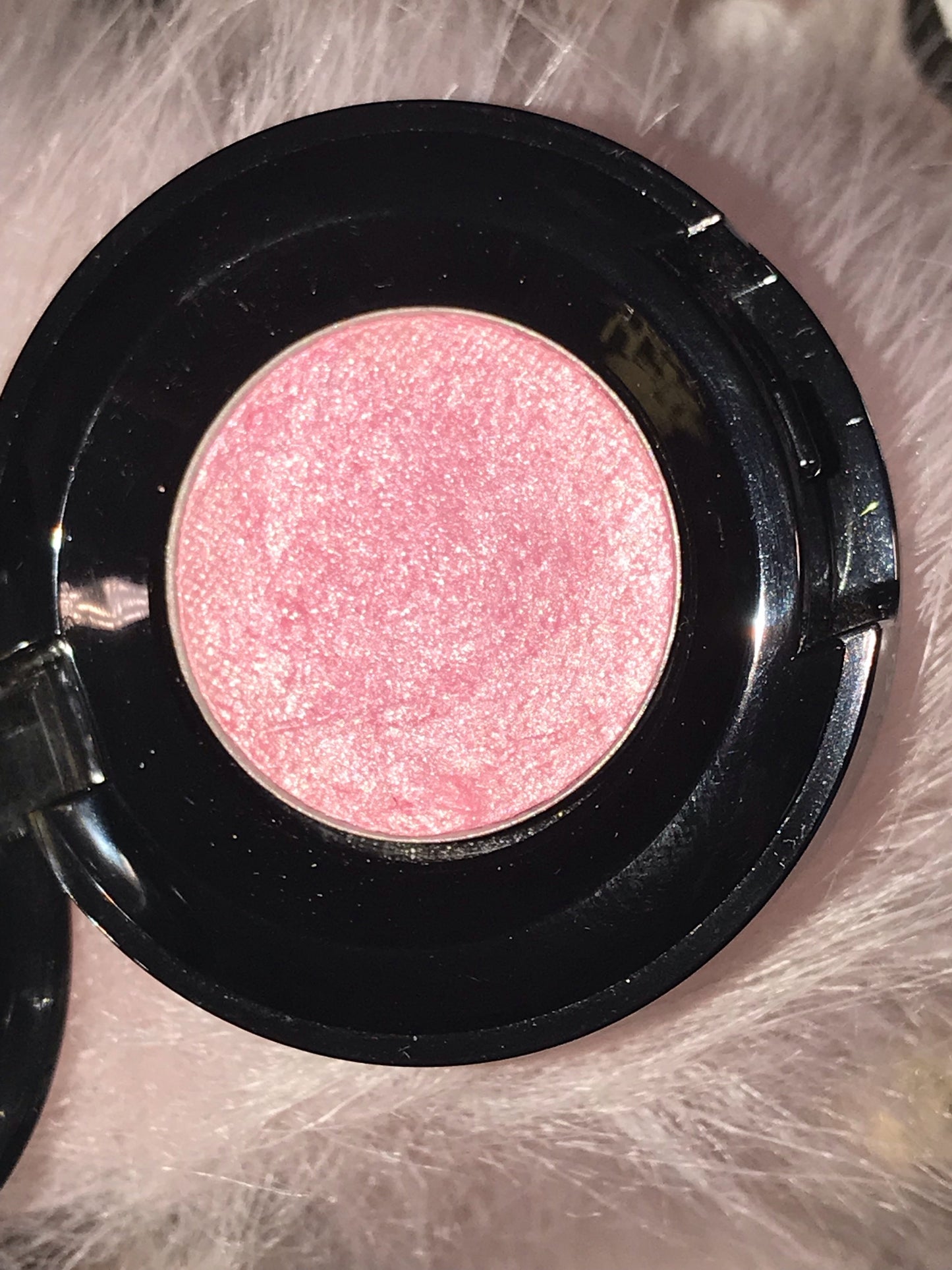 8043 Bunny Bunny - wekcosmeticsbeauty
