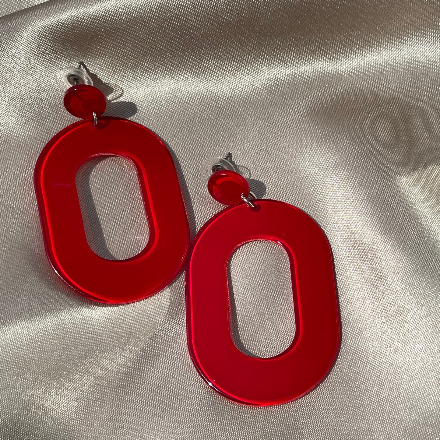 Boucles d'Oreilles Acrylique Rouge