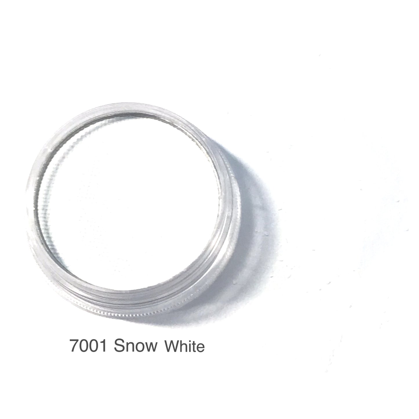 7001 Snow White - wekcosmeticsbeauty