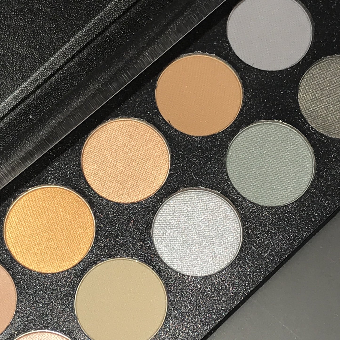 Palette La Précieuse - wekcosmeticsbeauty