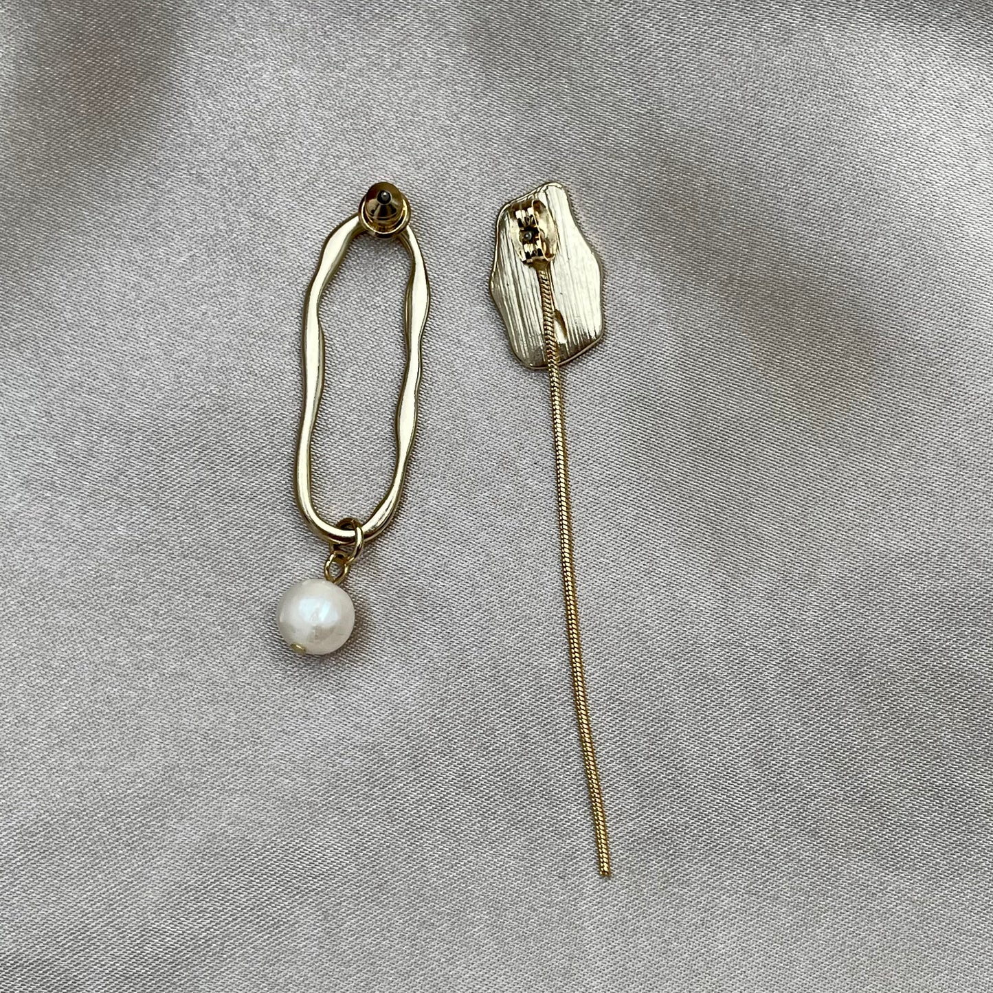 Boucles d'Oreilles Dépareillées